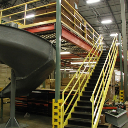 Steel Mezzanine With Conveyor and Sortation