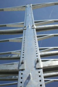 Galvanized Cantilever Column